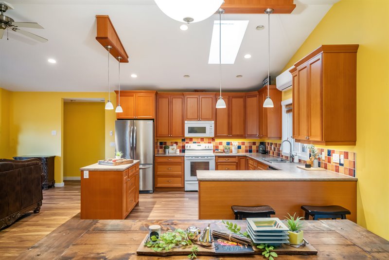 Dining Room | Kitchen