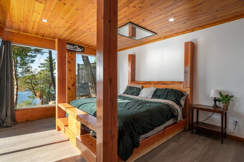 Primary Bedroom Suite 