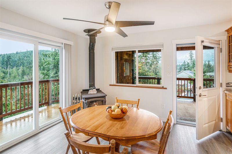Dining Room - Doors to Deck