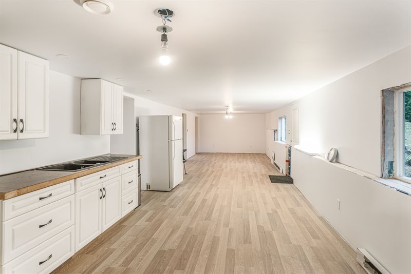 Guest Suite - Kitchen | Living | Dining Room