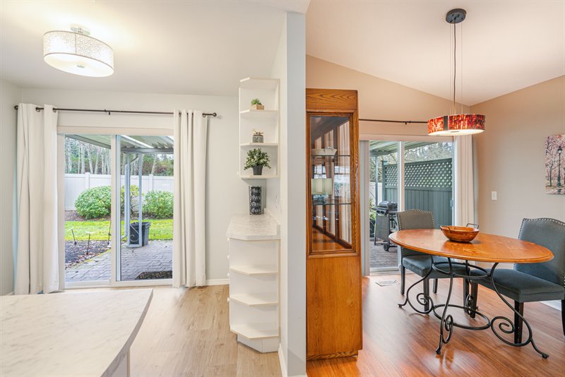 Kitchen | Dining Room