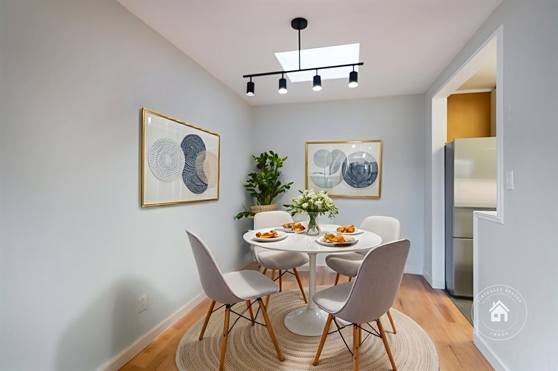 Dining Room (Virtual Staging)