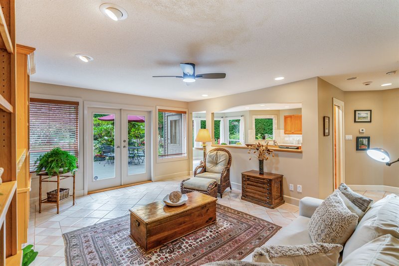 Family Room | Kitchen