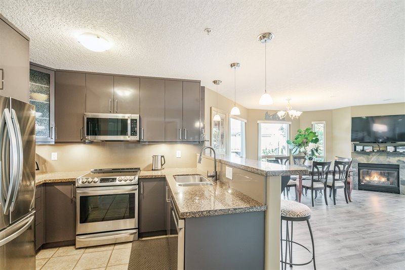 A-Side Suite - Kitchen