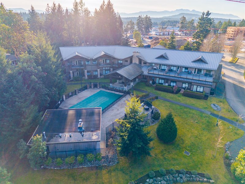 Sunrise Ridge Waterfront Resort