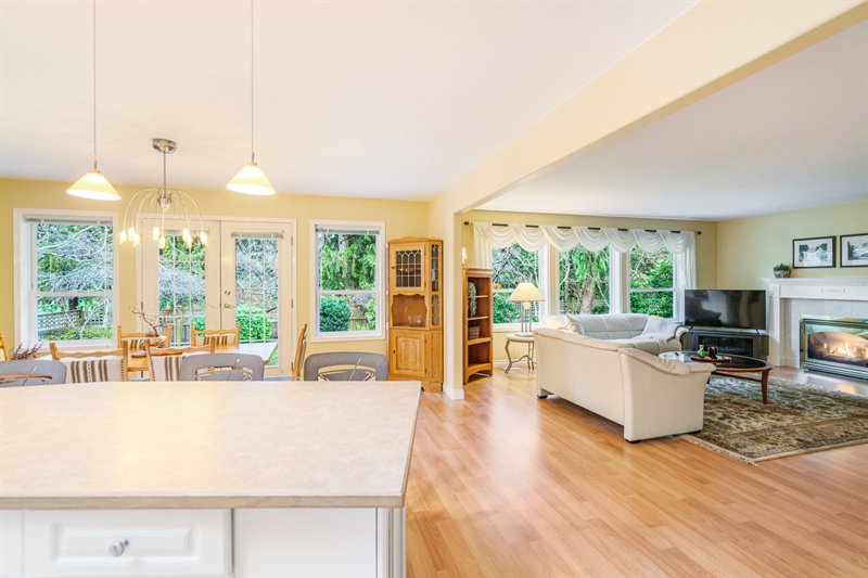 Kitchen | Living Room