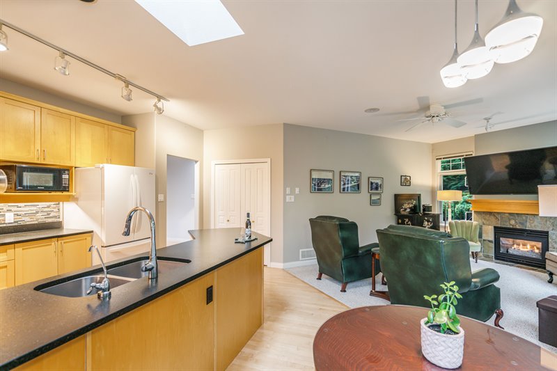 Kitchen | Family Room