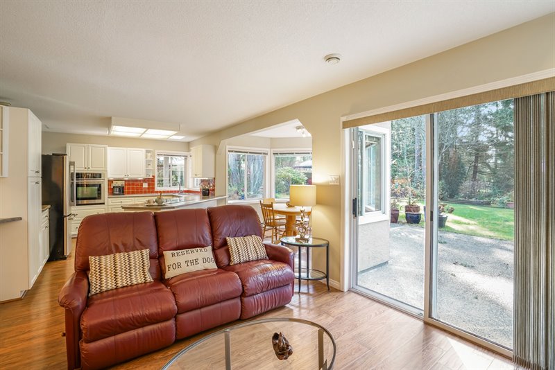 Family Room | Kitchen