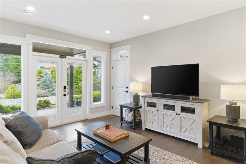 Guest Suite - Door to Patio