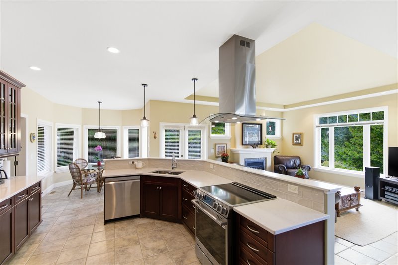 Kitchen | Family Room