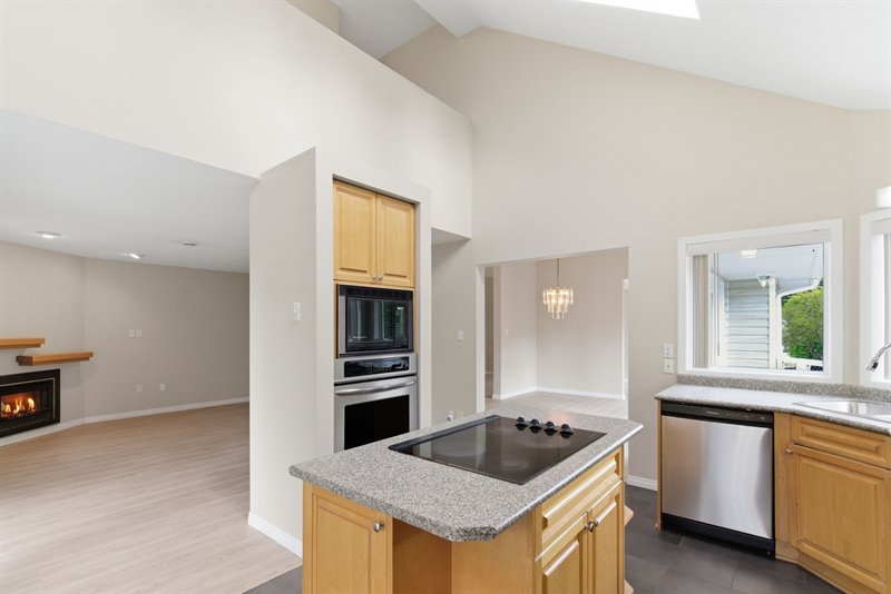 Kitchen | Family Room