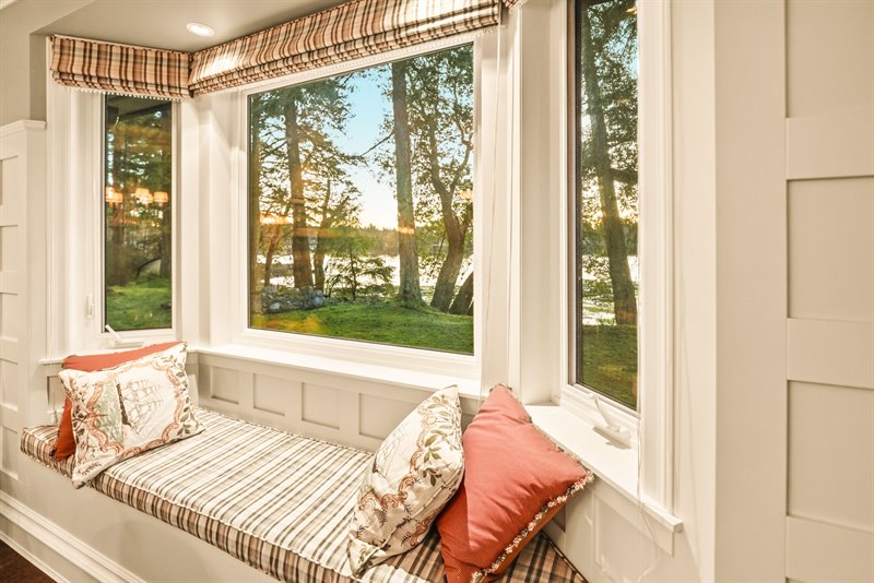 Formal Dining Room (Twilight)