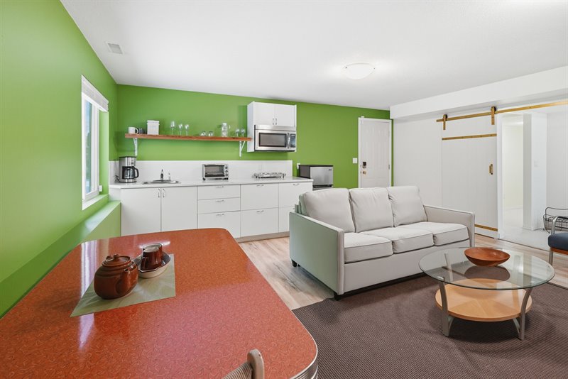 Living Space | Flex Room