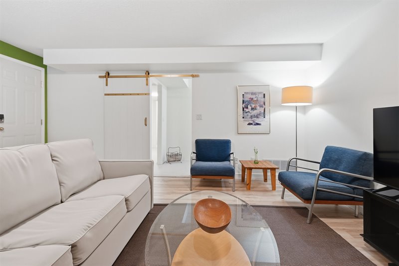 Living Space | Flex Room