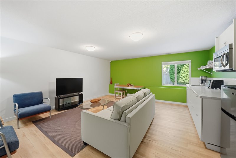 Living Space | Flex Room