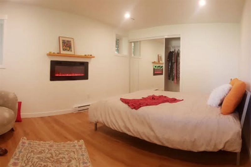 Lower Level Legal Suite - Bedroom