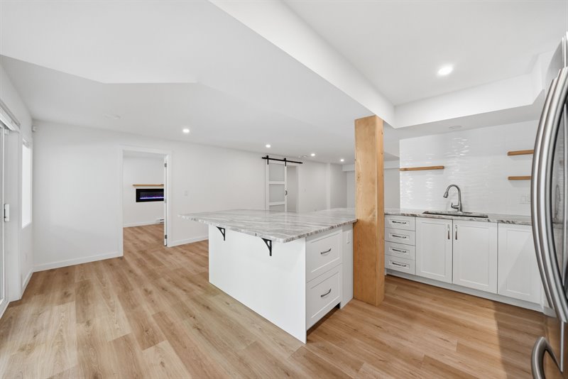 Lower Level Legal Suite - Kitchen