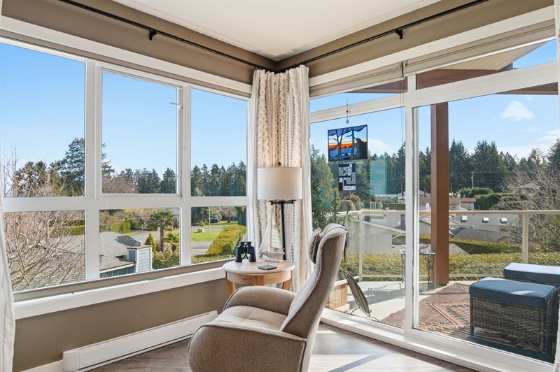 Primary Bedroom Suite - Balcony Access