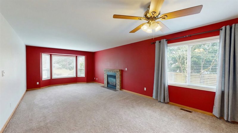 Living | Dining Room - Virtual Decluttering