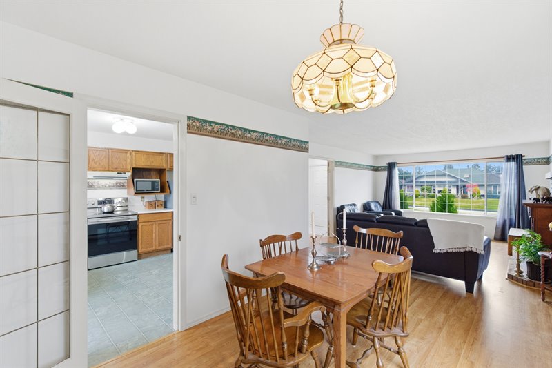 Dining Room | Kitchen