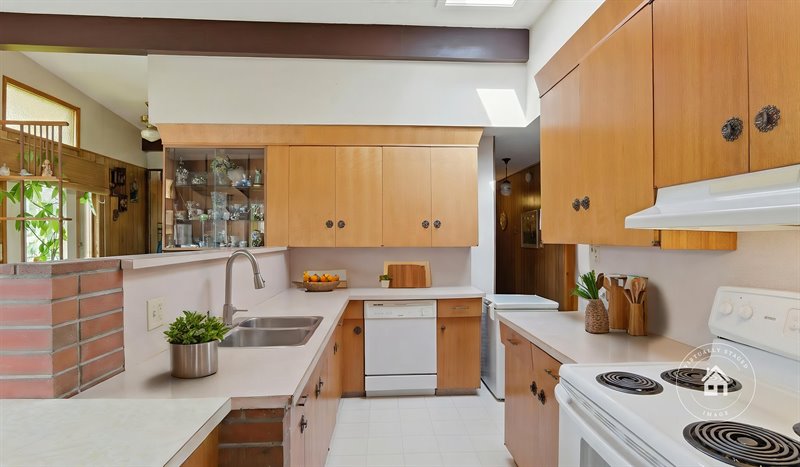 Kitchen - Virtual Staging