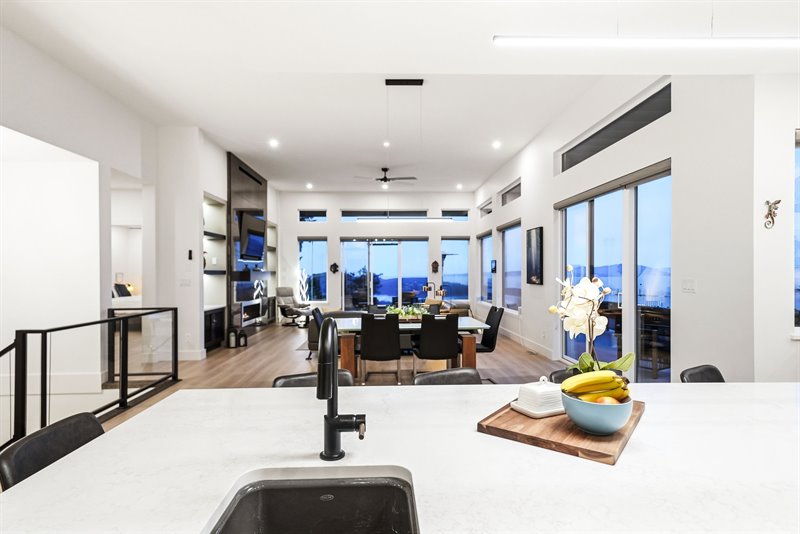 Kitchen | Dining Room