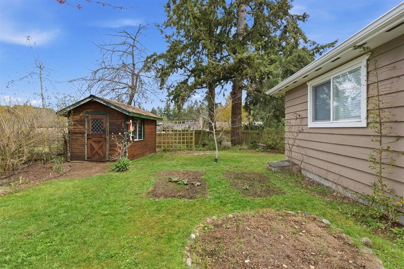 Exterior Side | Shed