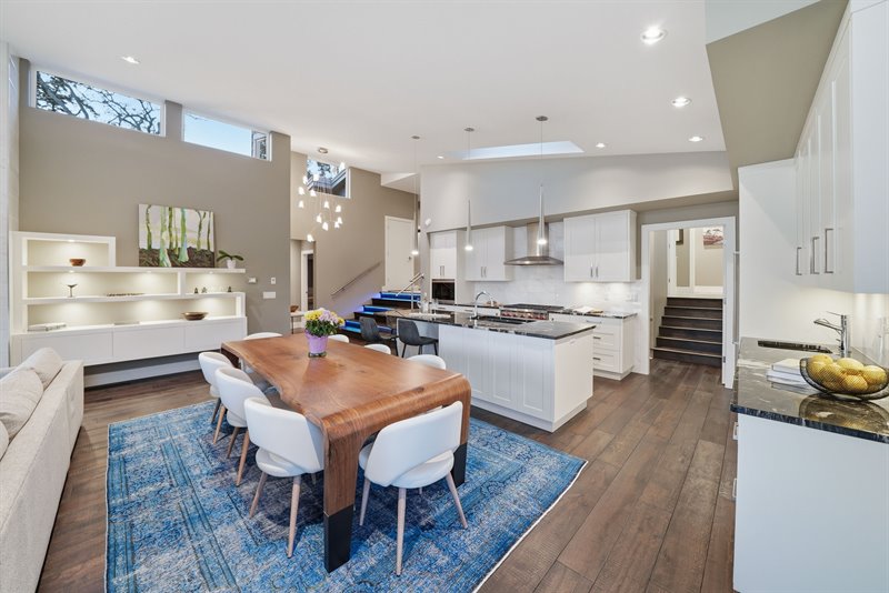 Dining Room | Kitchen