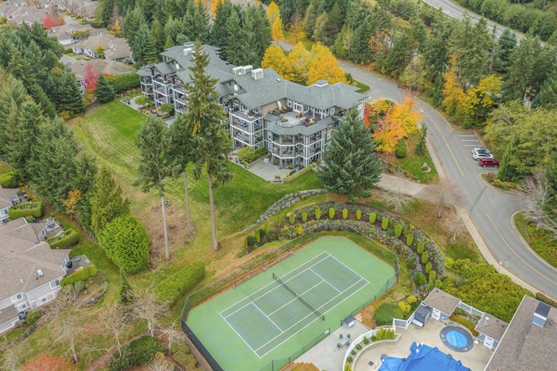 Aerial Overview - The Onyx