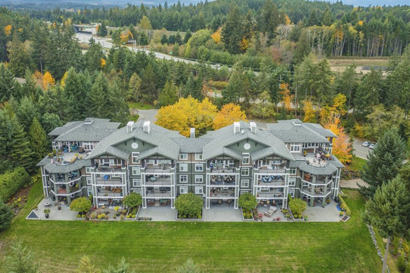 Aerial Exterior - The Onyx