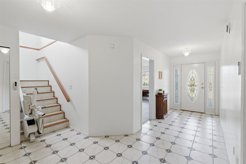 Stairway to Main Level