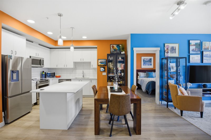 Kitchen | Dining Area