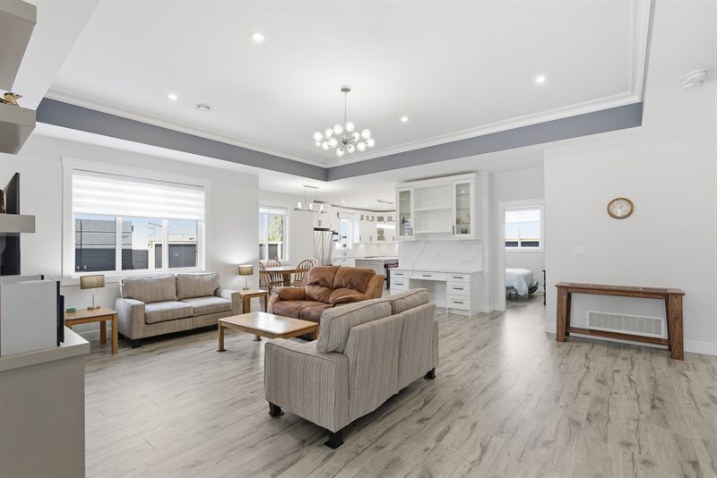 Bright & Airy Open Concept