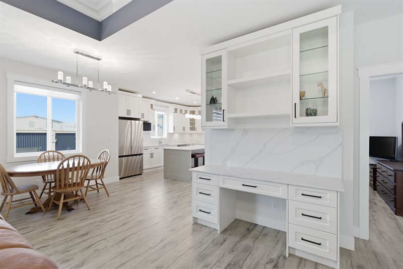 Dining Room | Kitchen