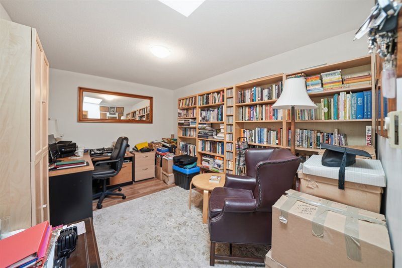 Den | Office