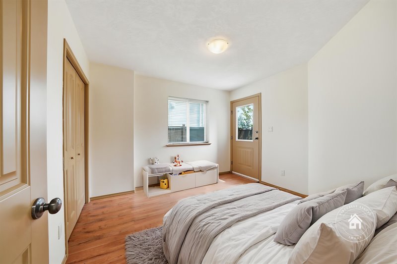 Bedroom 3 (Virtual Staging)