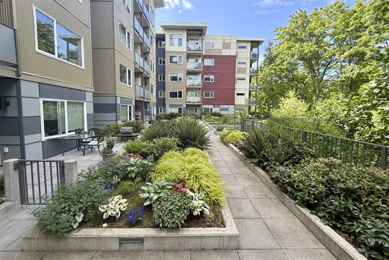 Riverstone Place