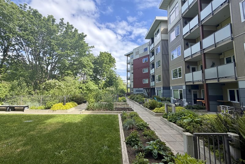 Riverstone Place