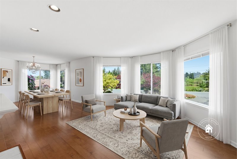 Bright Living | Dining Room (Virtual Staging)