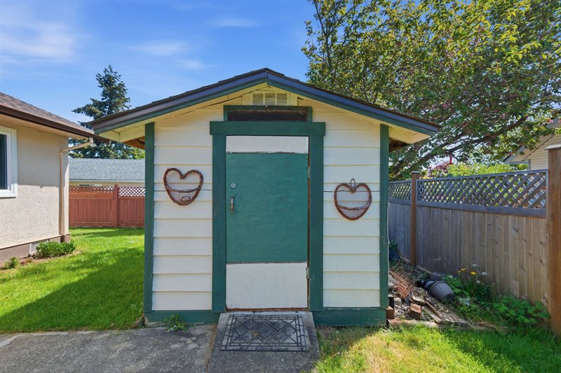 Shed