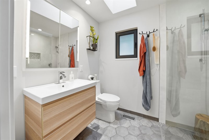 Ensuite