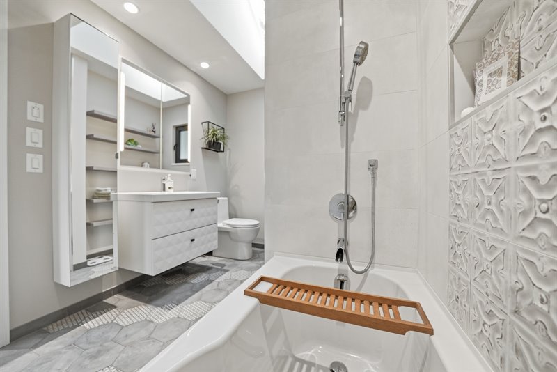 Main Bath