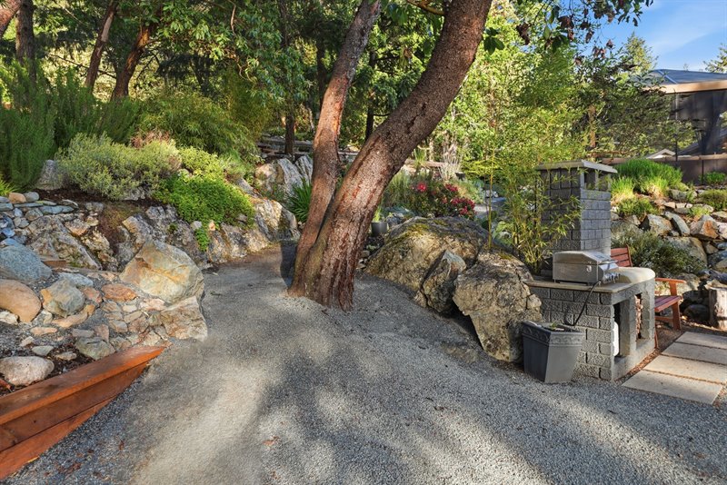 Outdoor Entertaining Area