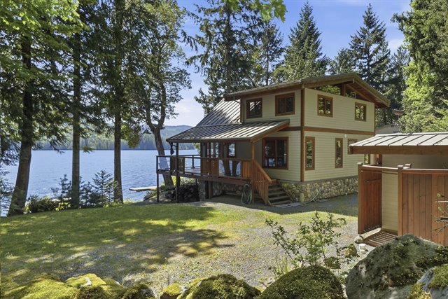3864 Horne Lake Caves Rd