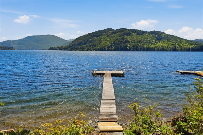 Dock