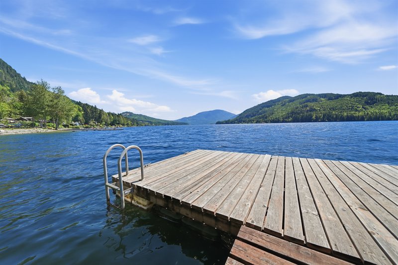 Dock