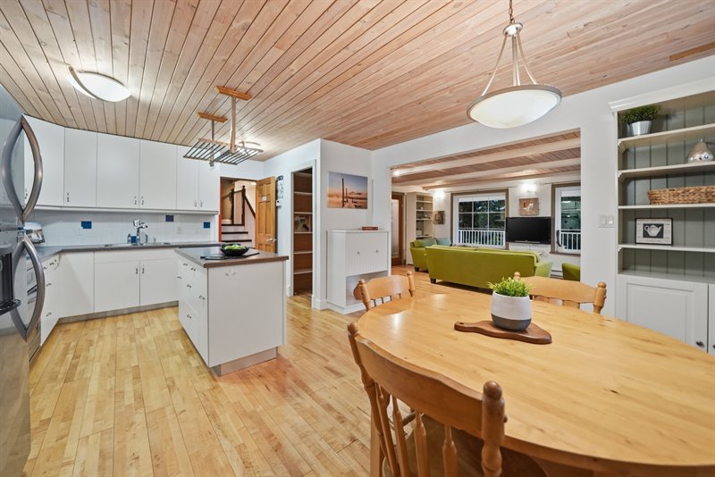 Dining Room | Kitchen