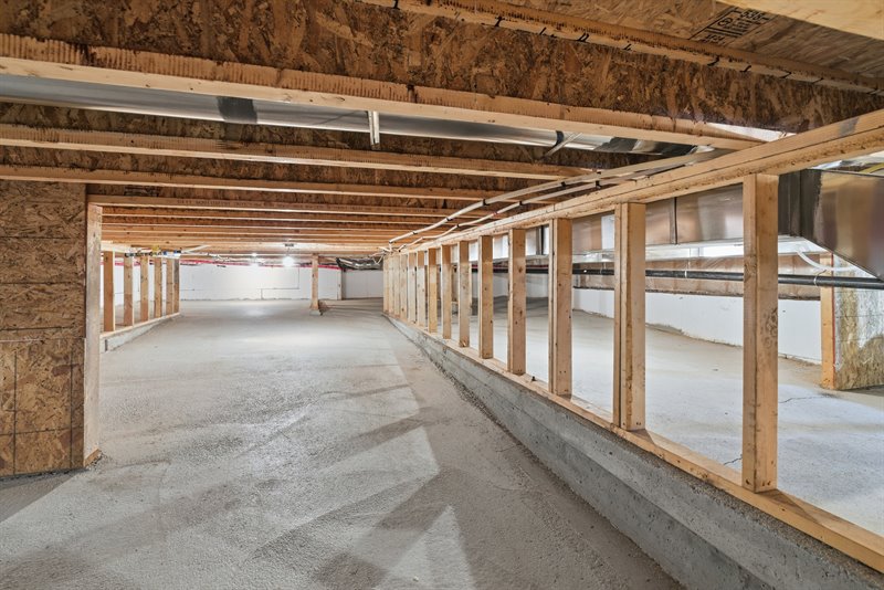 Spacious Crawl Space