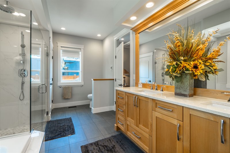 Ensuite