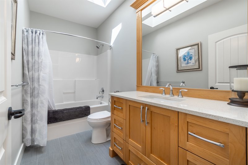 Main Bathroom